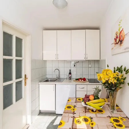 And Lora Affittacamere 3*