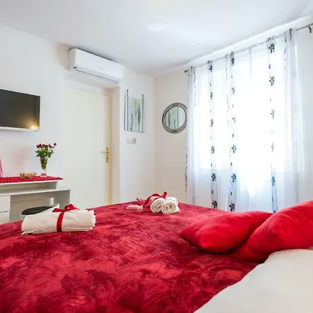 Affittacamere And Lora 3*