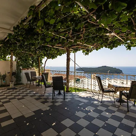 And Lora 3* Dubrovnik