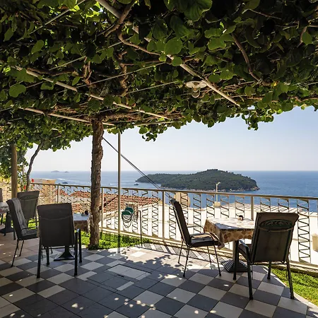 And Lora 3* Dubrovník